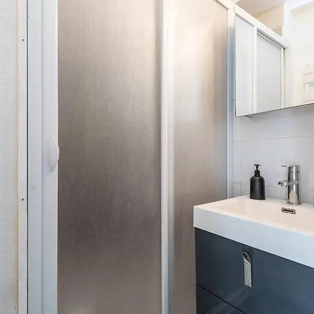 Eleuthera Sun Quiet Ground-floor With Terrace And Pool Nearby * Agde