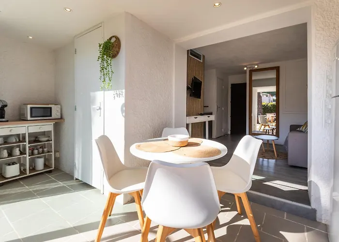 Eleuthera Sun Quiet Ground-floor With Terrace And Pool Nearby *