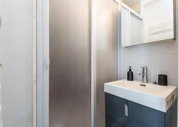 Eleuthera Sun Quiet Ground-floor With Terrace And Pool Nearby * Agde